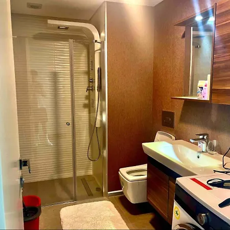 Spacious 2 Bedroom Modern Apartment In Kadikoy Istanbul